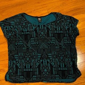 Bobeau Top Velvet Detail